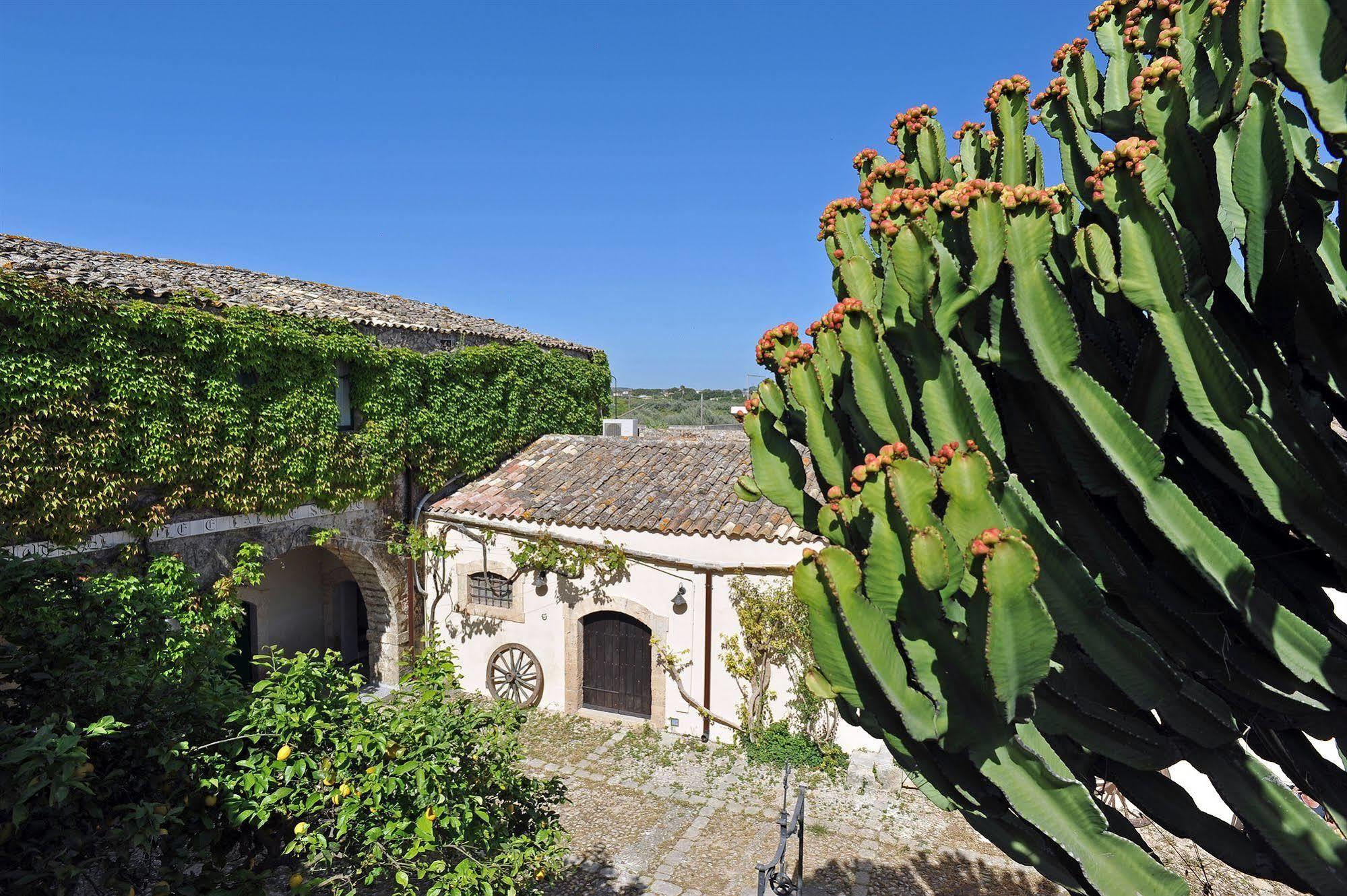 Baglio Siciliamo Country House Hotell Lido di Noto Exteriör bild